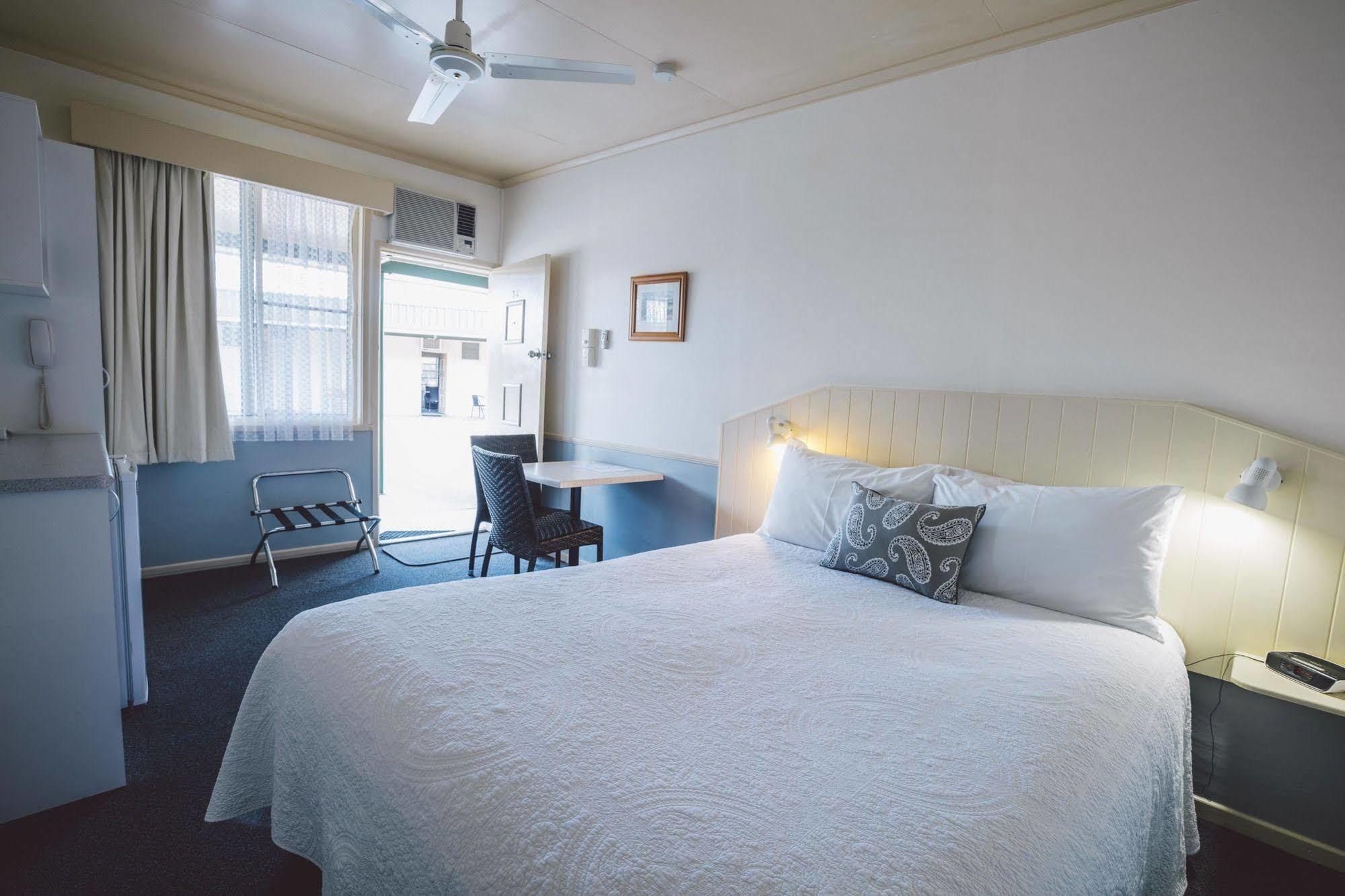 Boulevard Motel Stanthorpe Exterior foto